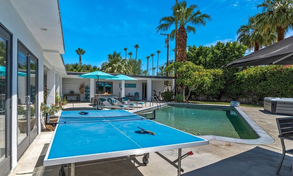 Photo of Outdoor in Warm Sands
