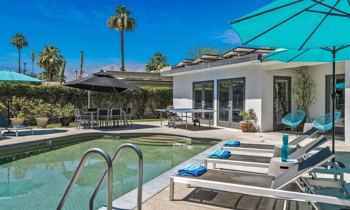 Photo of Outdoor in Warm Sands