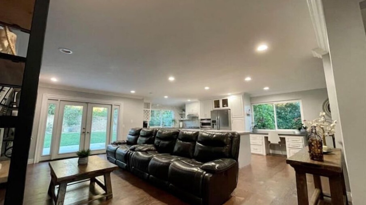 Photo of Livingroom in Claremont