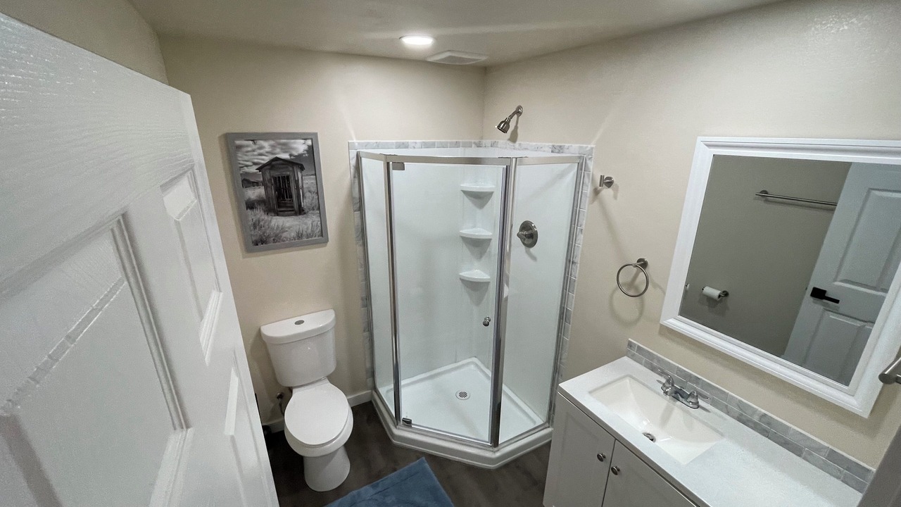 Photo of Bathroom in Freshwater