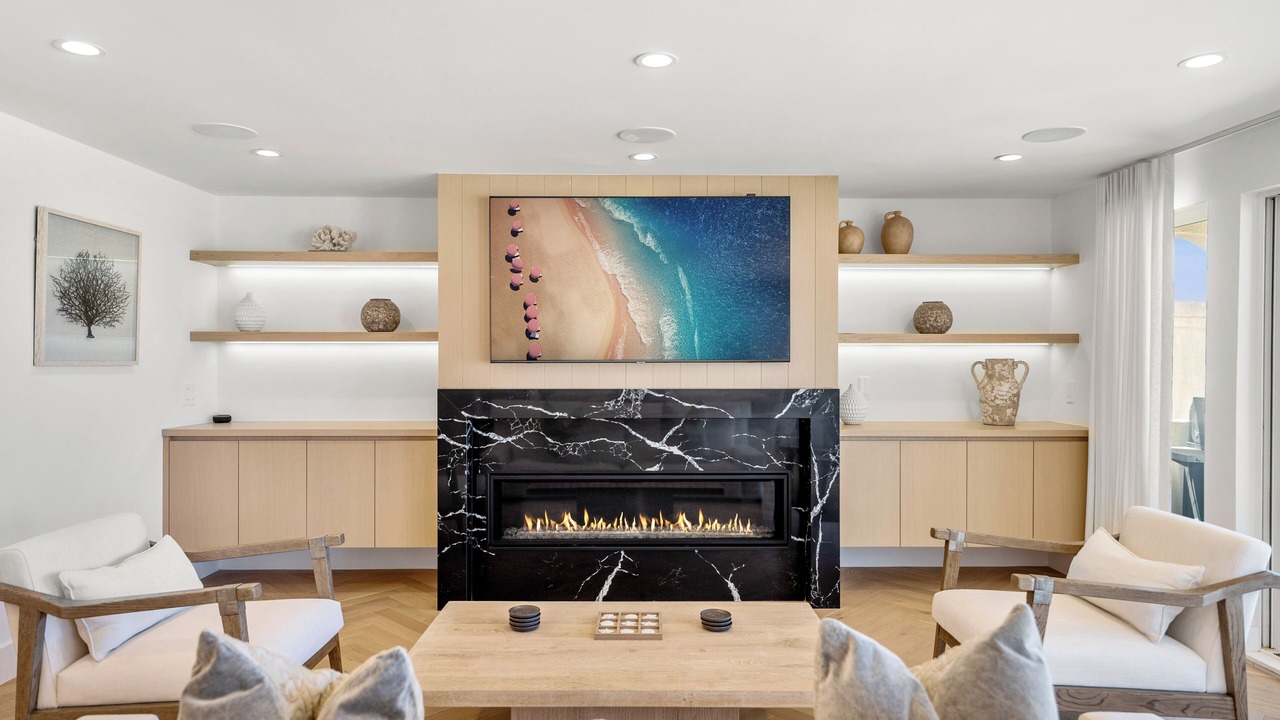 Photo of Livingroom in Silver Strand