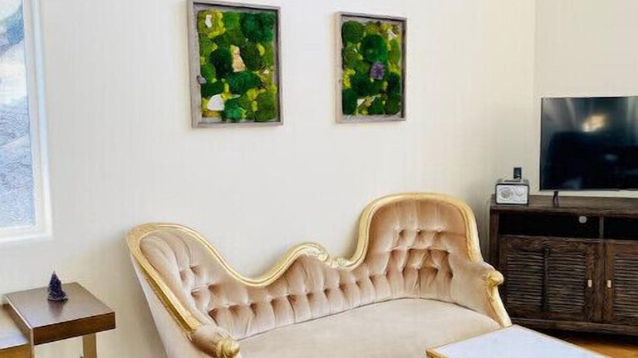 Photo of Livingroom in California Hot Springs