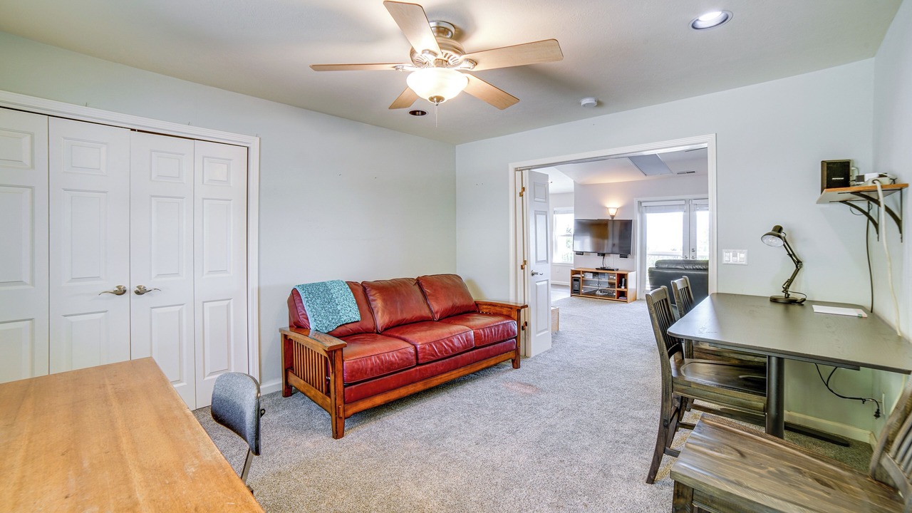 Photo of Livingroom in North Lakeport