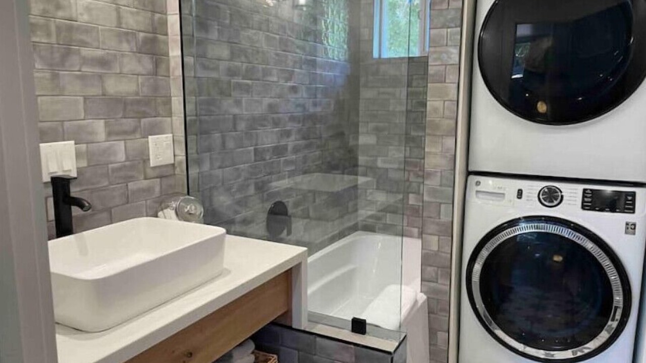 Photo of Bathroom in Myers Flat