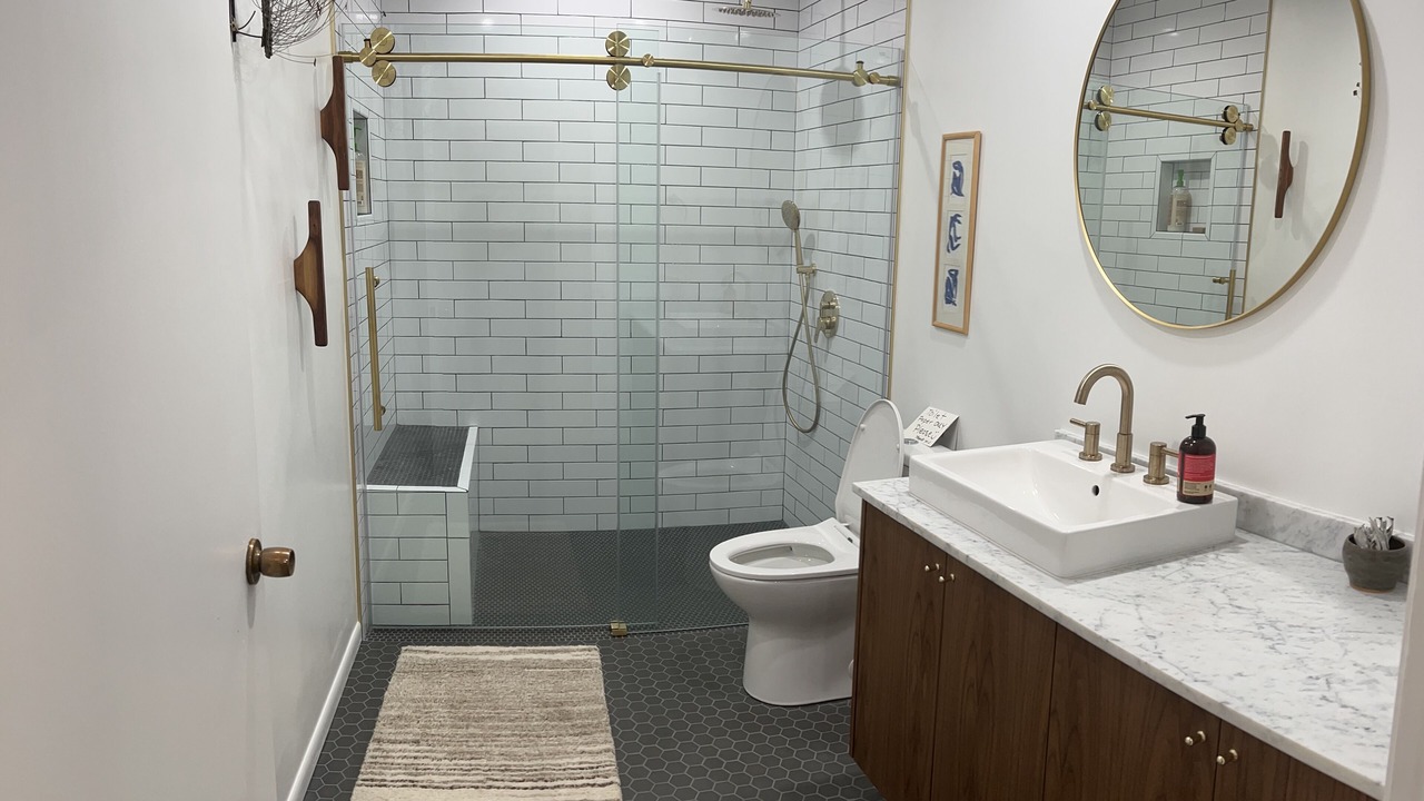 Photo of Bathroom in Mount Baldy