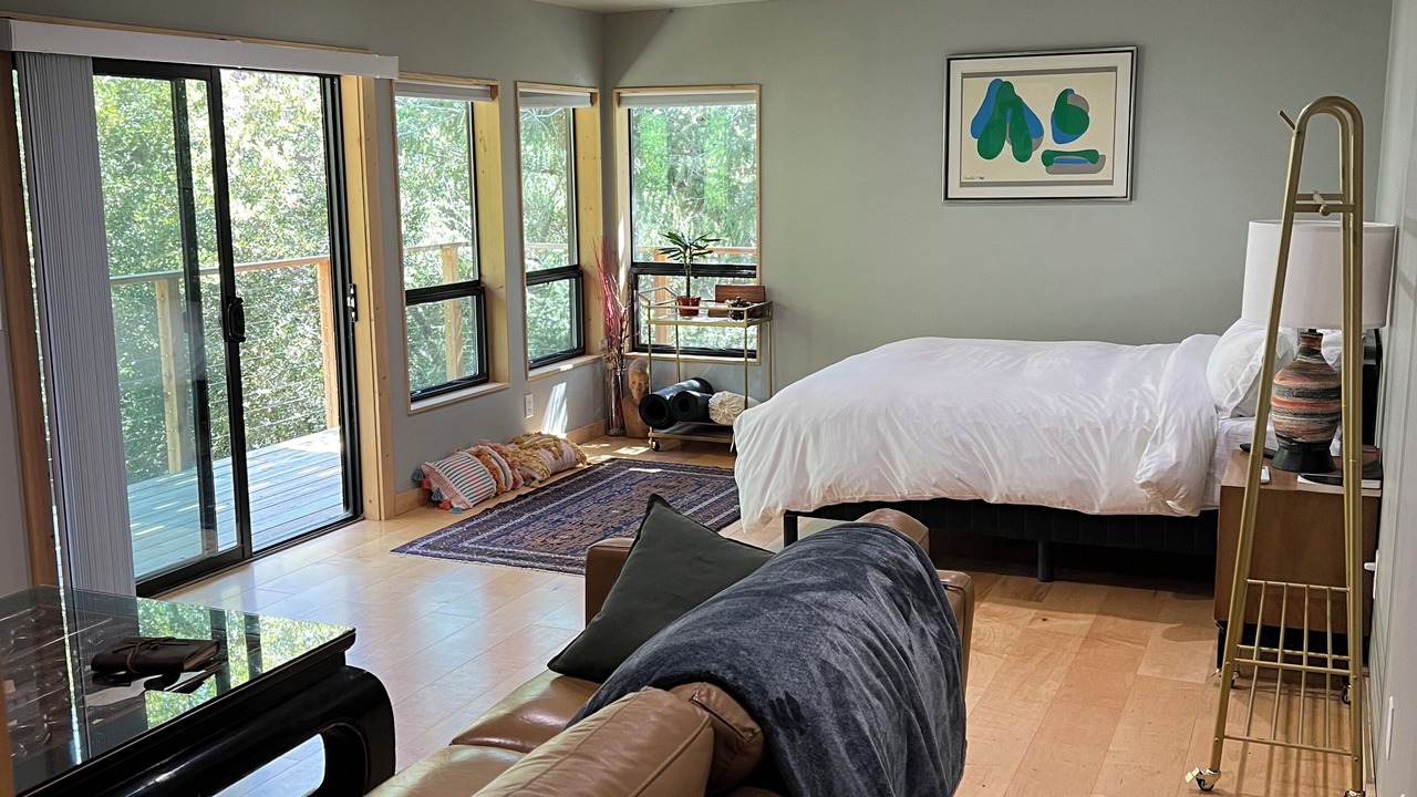 Photo of Bedroom in Mount Baldy