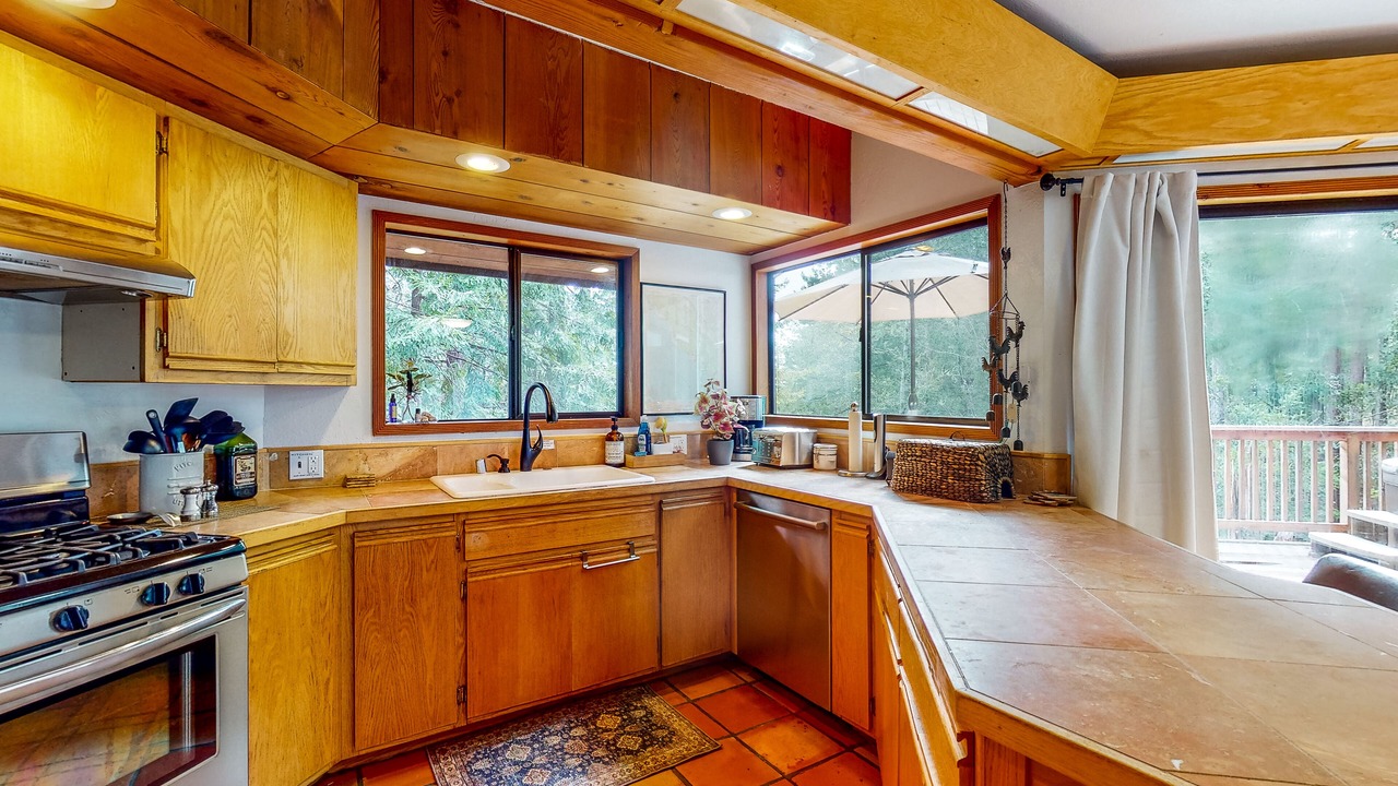 Photo of Kitchen in Timber Cove