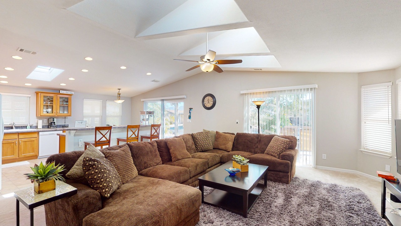 Photo of Livingroom in Havasu Lake