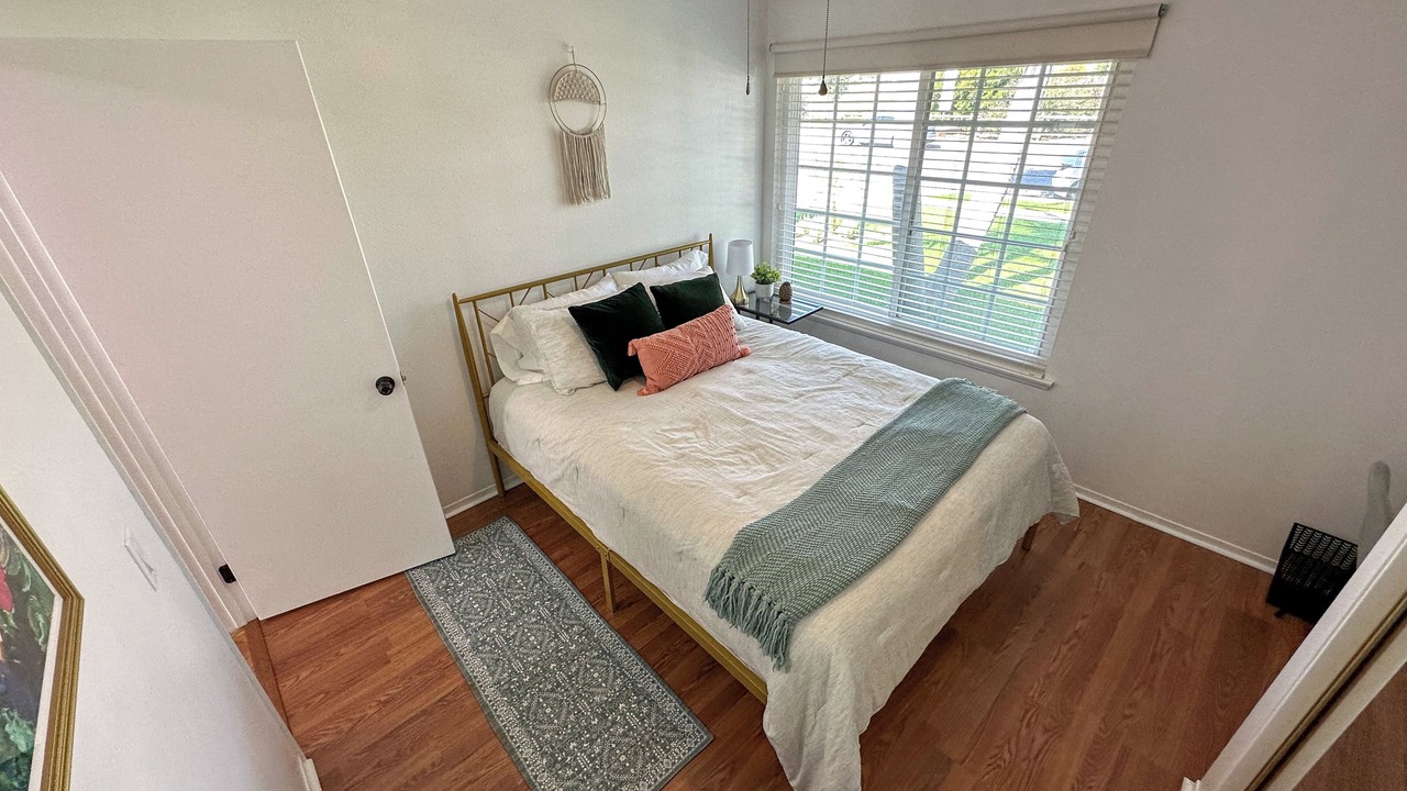 Photo of Bedroom in Huntington Beach
