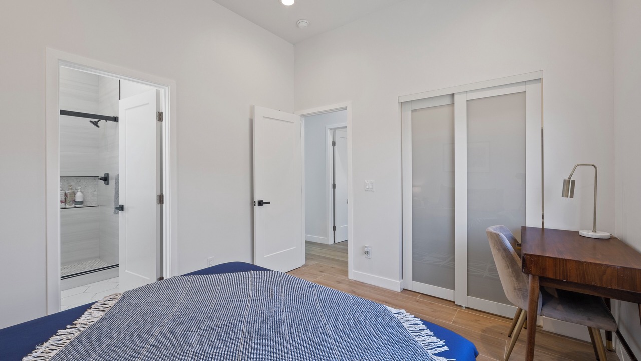 Photo of Bedroom in Riverview West