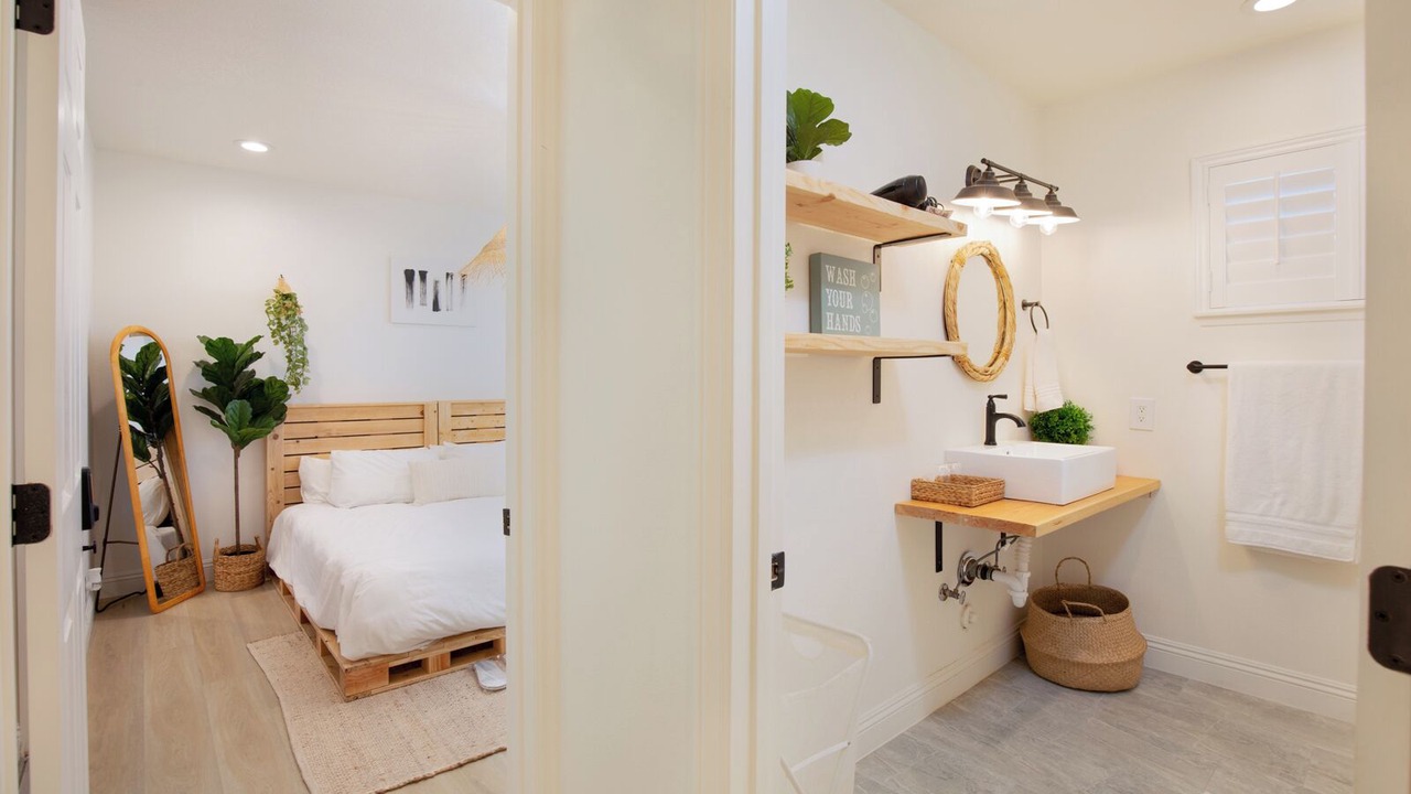 Photo of Bedroom in Fountain Valley
