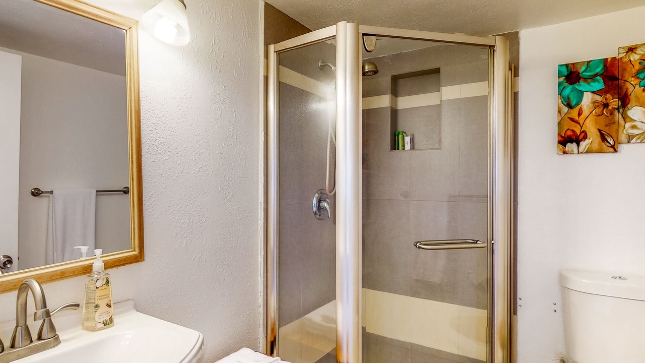 Photo of Bathroom in Lake Elsinore