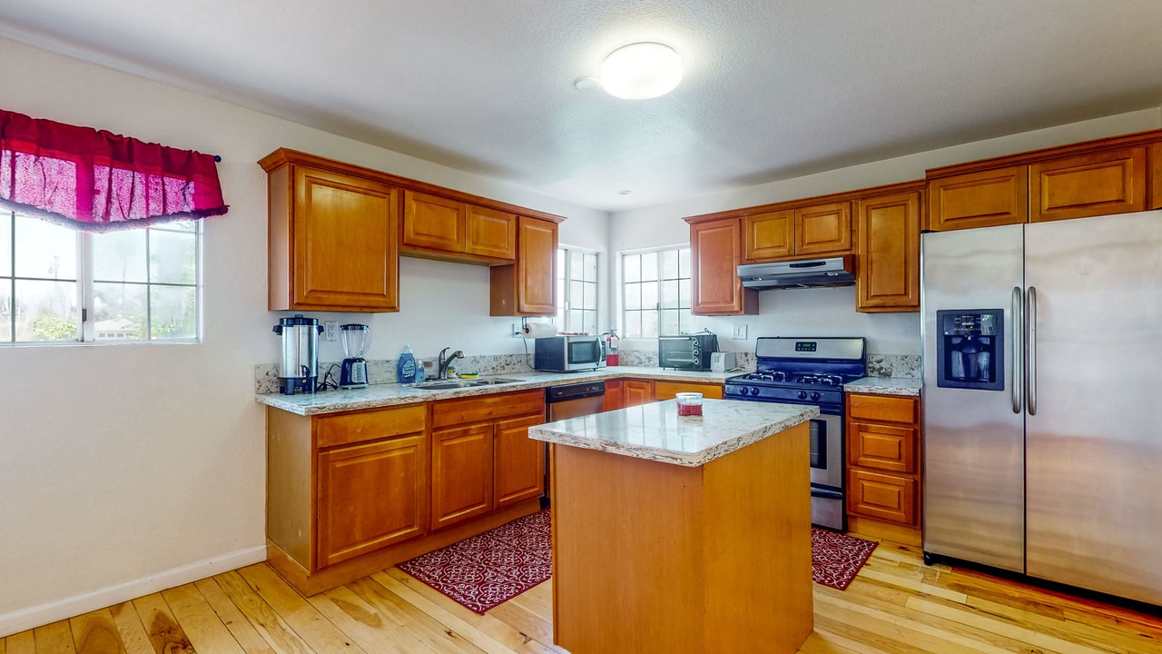Photo of Kitchen in Lake Elsinore