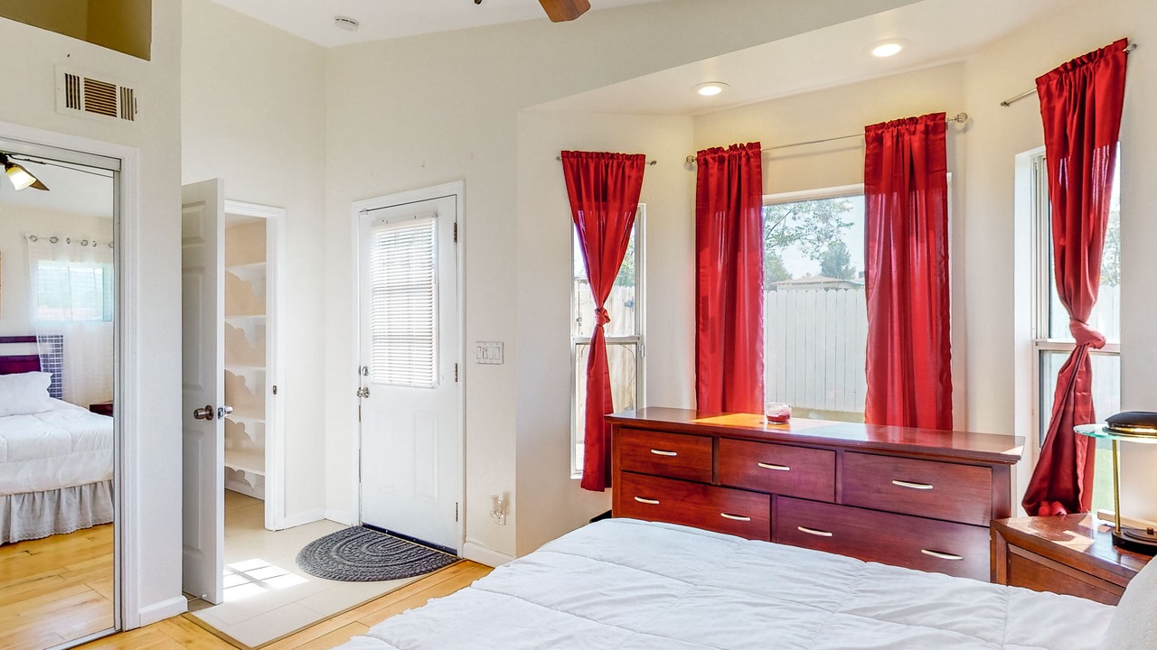 Photo of Bedroom in Lake Elsinore