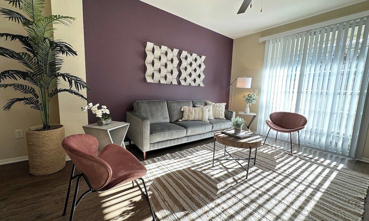 Photo of Livingroom in Santa Ana