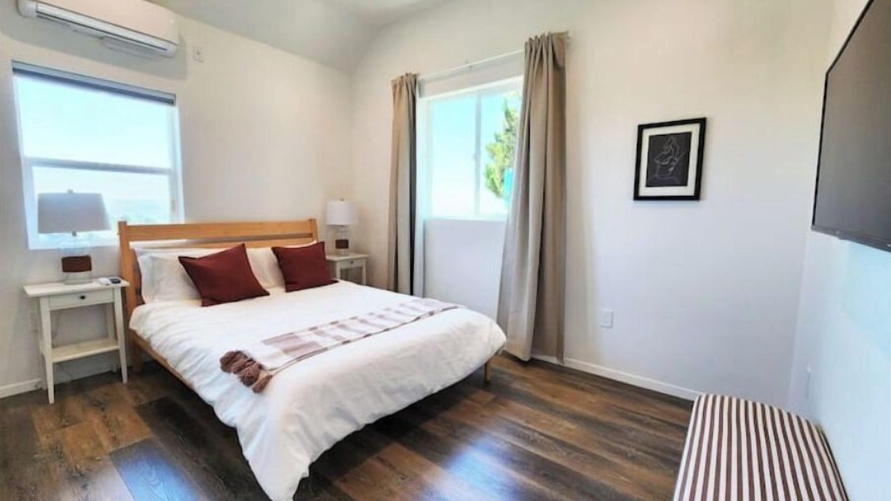 Photo of Bedroom in Los Angeles