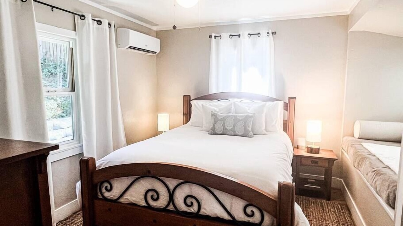 Photo of Bedroom in Idyllwild