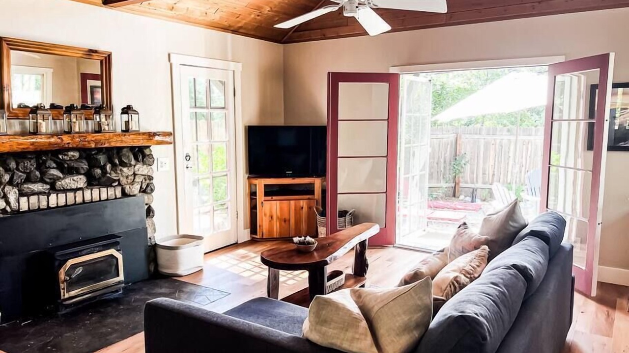 Photo of Livingroom in Idyllwild