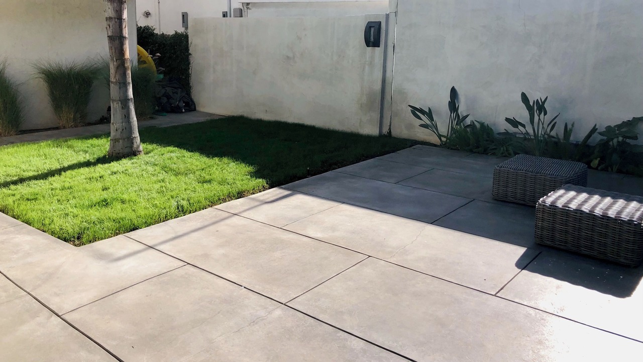 Photo of Outdoor in Woodland Hills