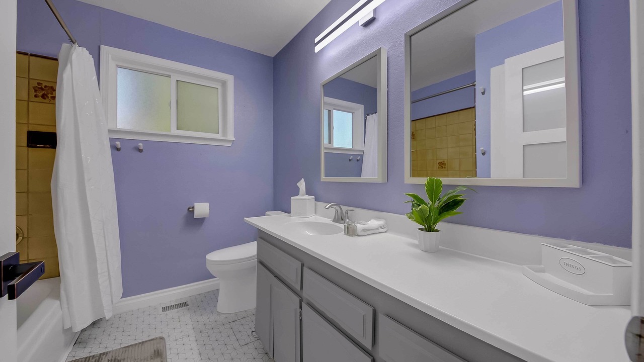 Photo of Bathroom in Arrowhead Villas