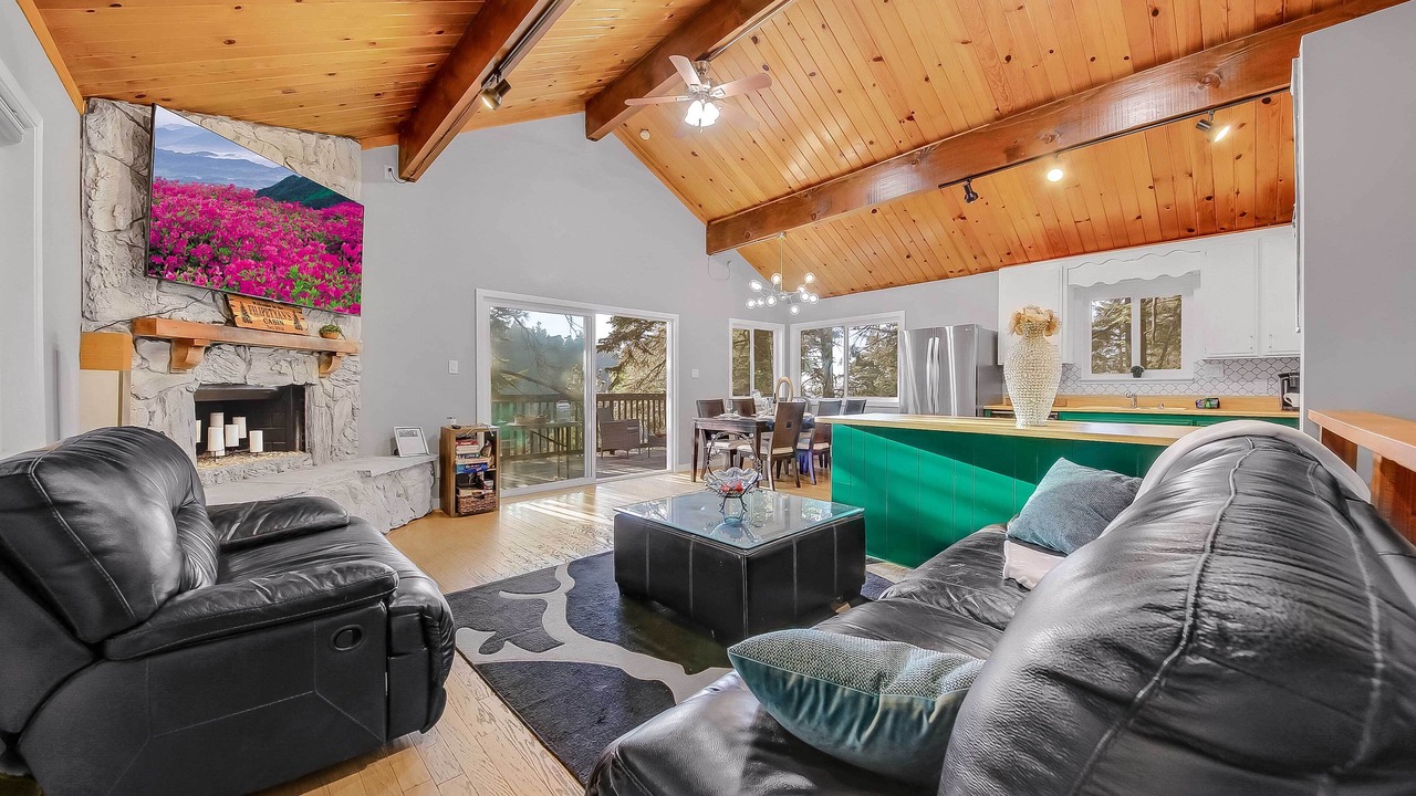 Photo of Bedroom in Arrowhead Villas