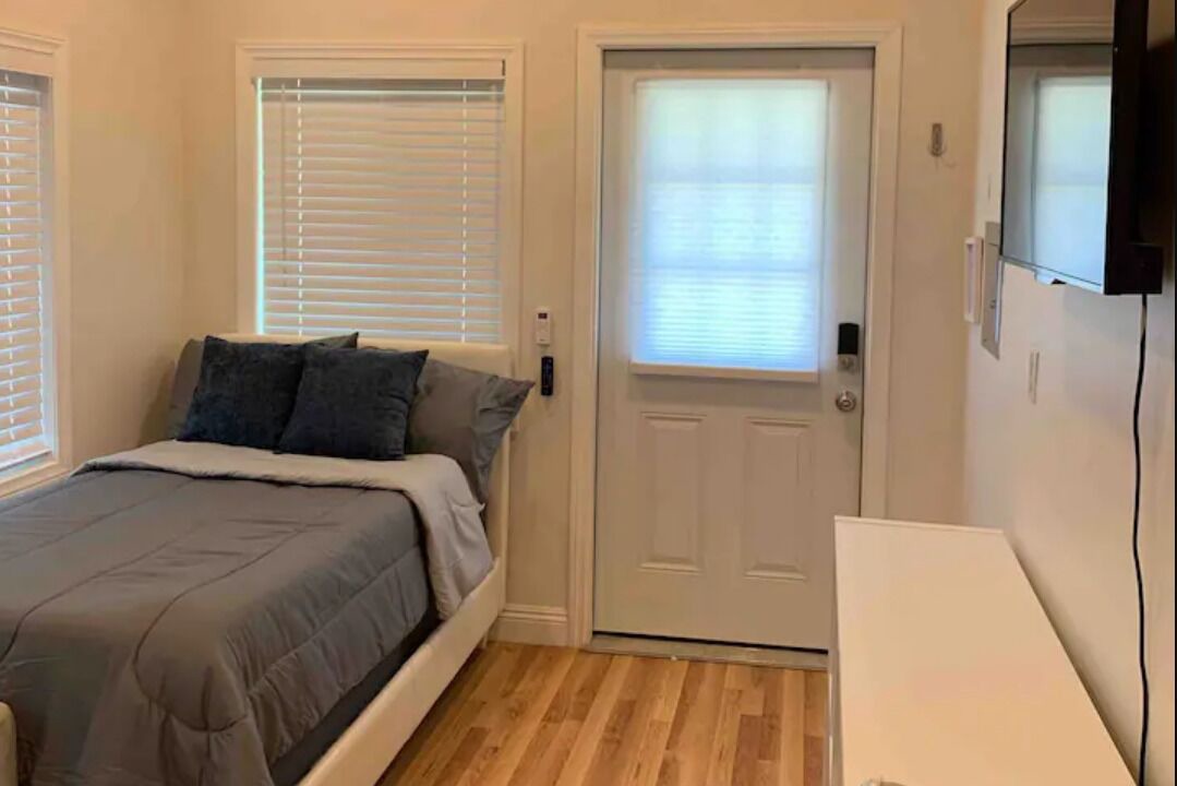 Photo of Bedroom in Lakeside