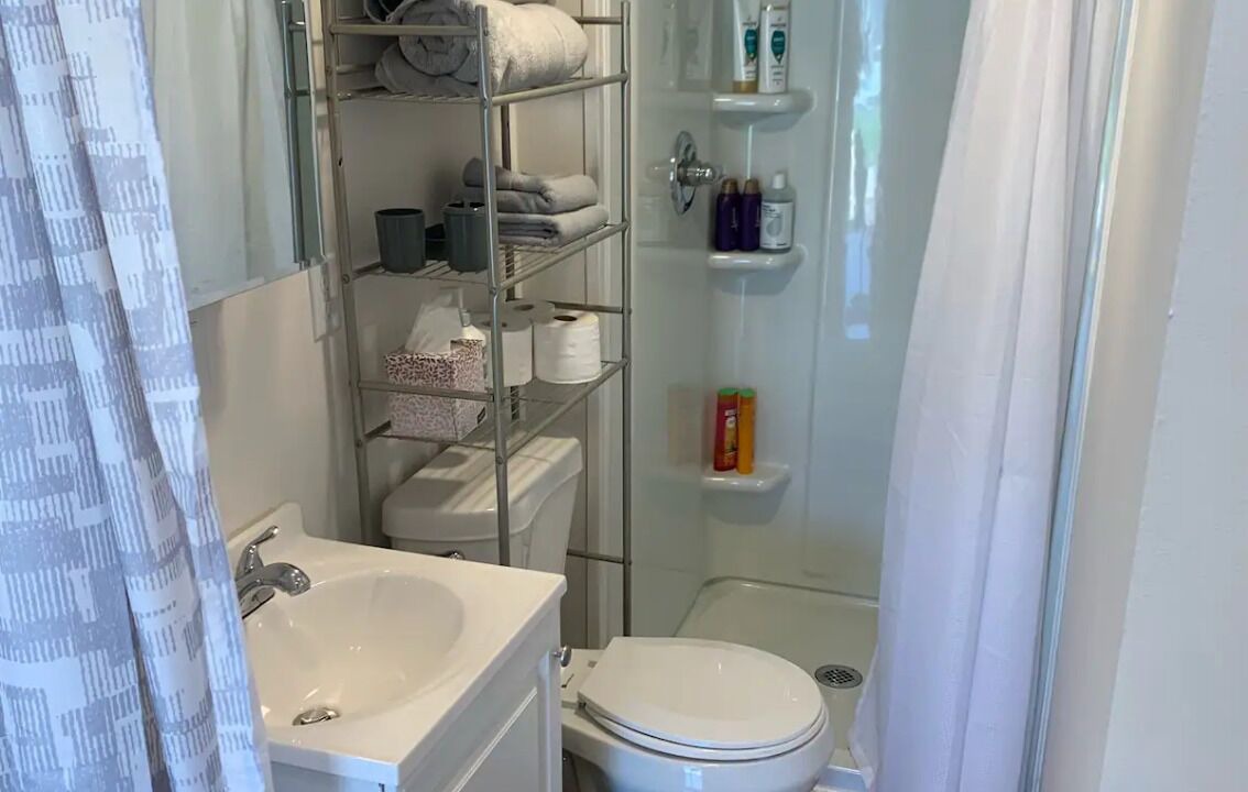 Photo of Bathroom in Lakeside