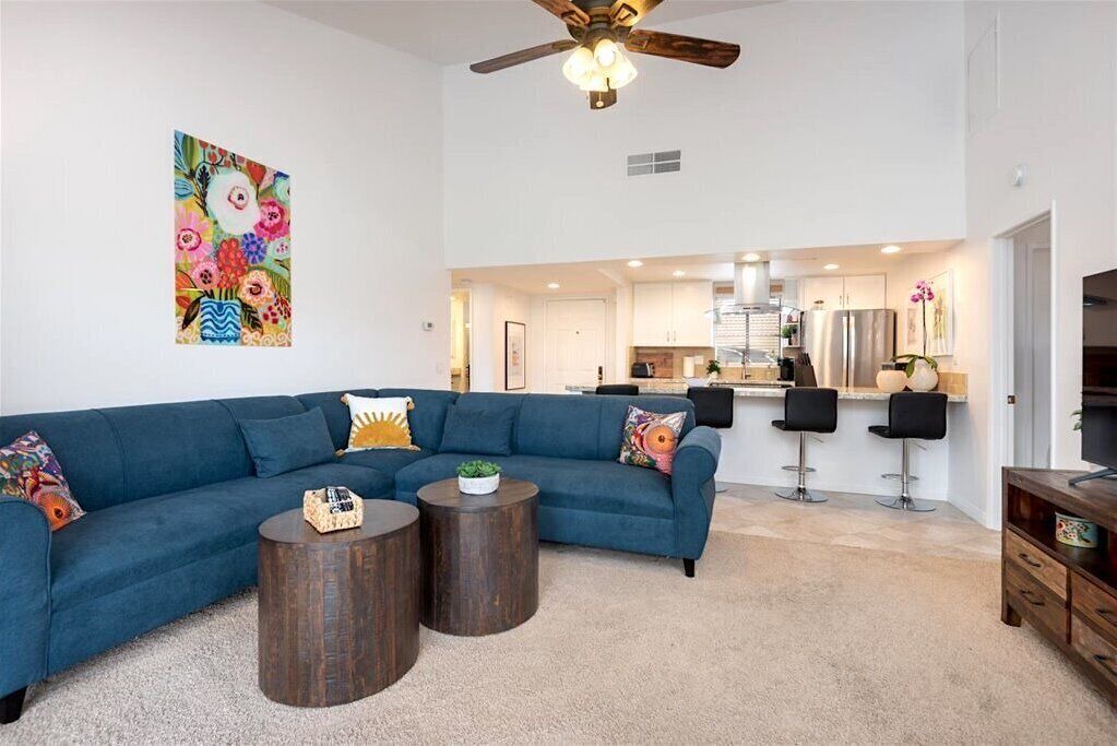 Photo of Livingroom in Palm Desert
