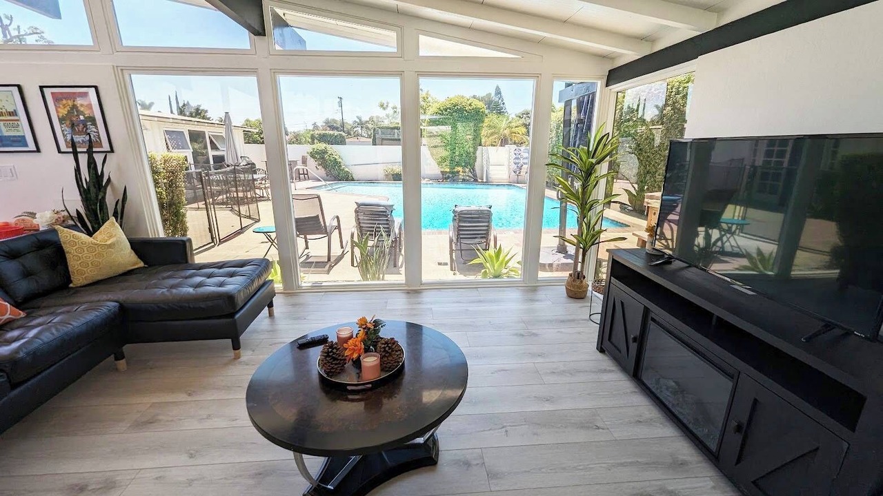 Photo of Livingroom in Southwest Anaheim