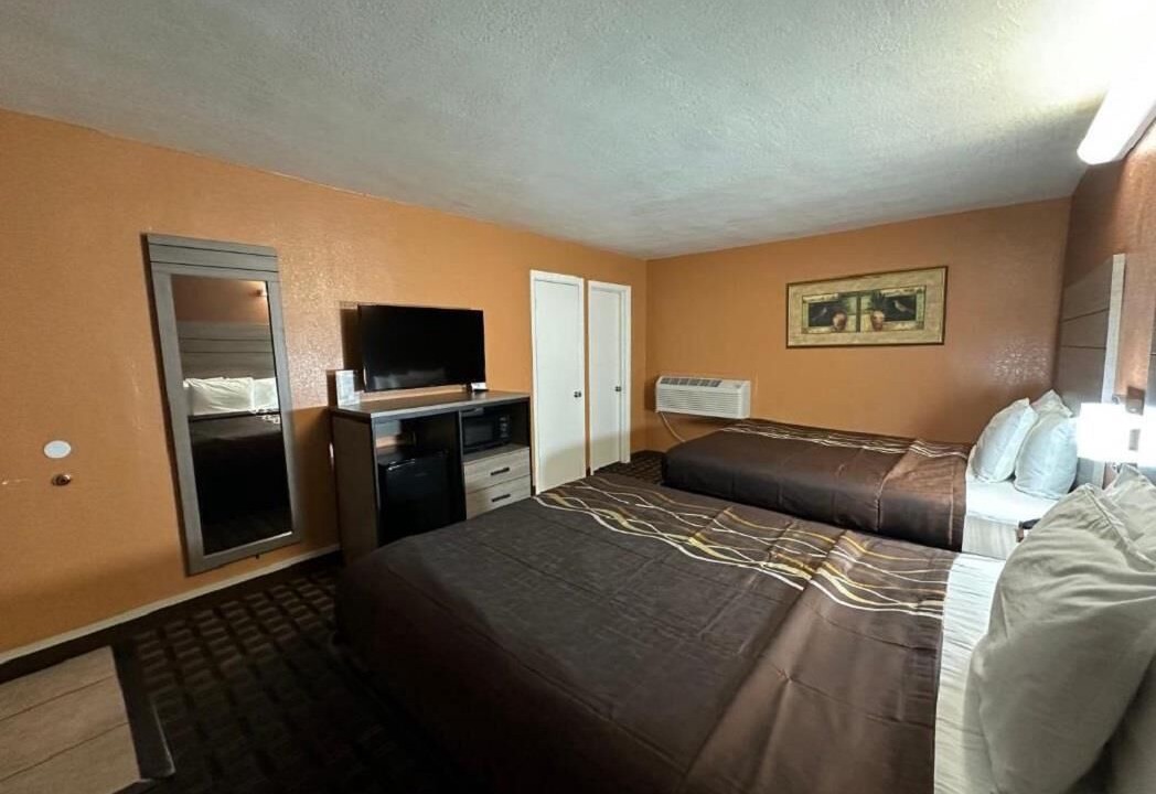 Photo of Bedroom in Victorville