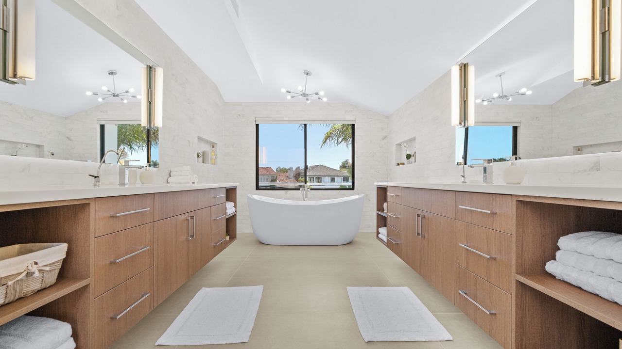 Photo of Bathroom in Newport Beach