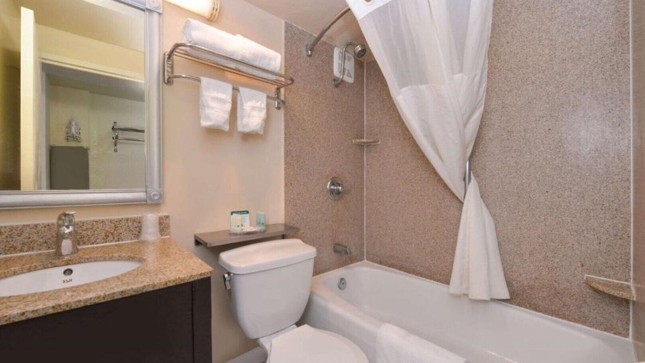 Photo of Bathroom in South Montebello