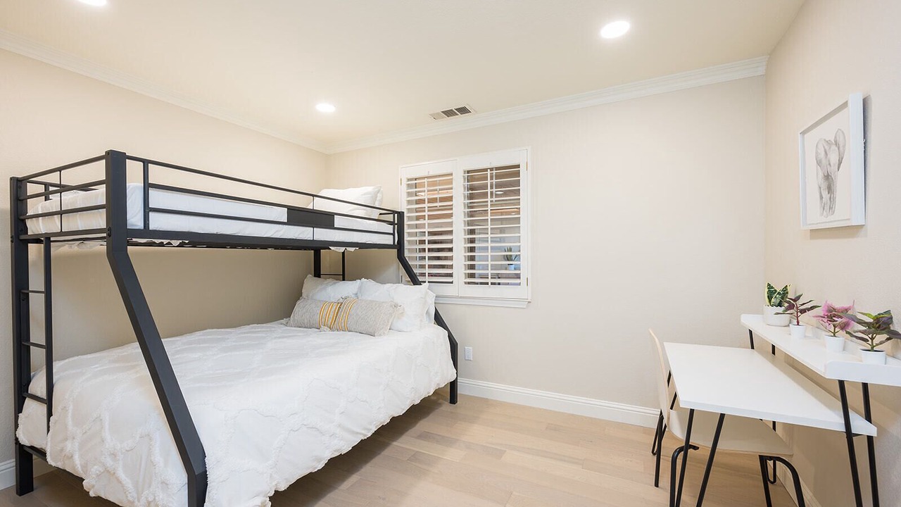 Photo of Bedroom in Templeton