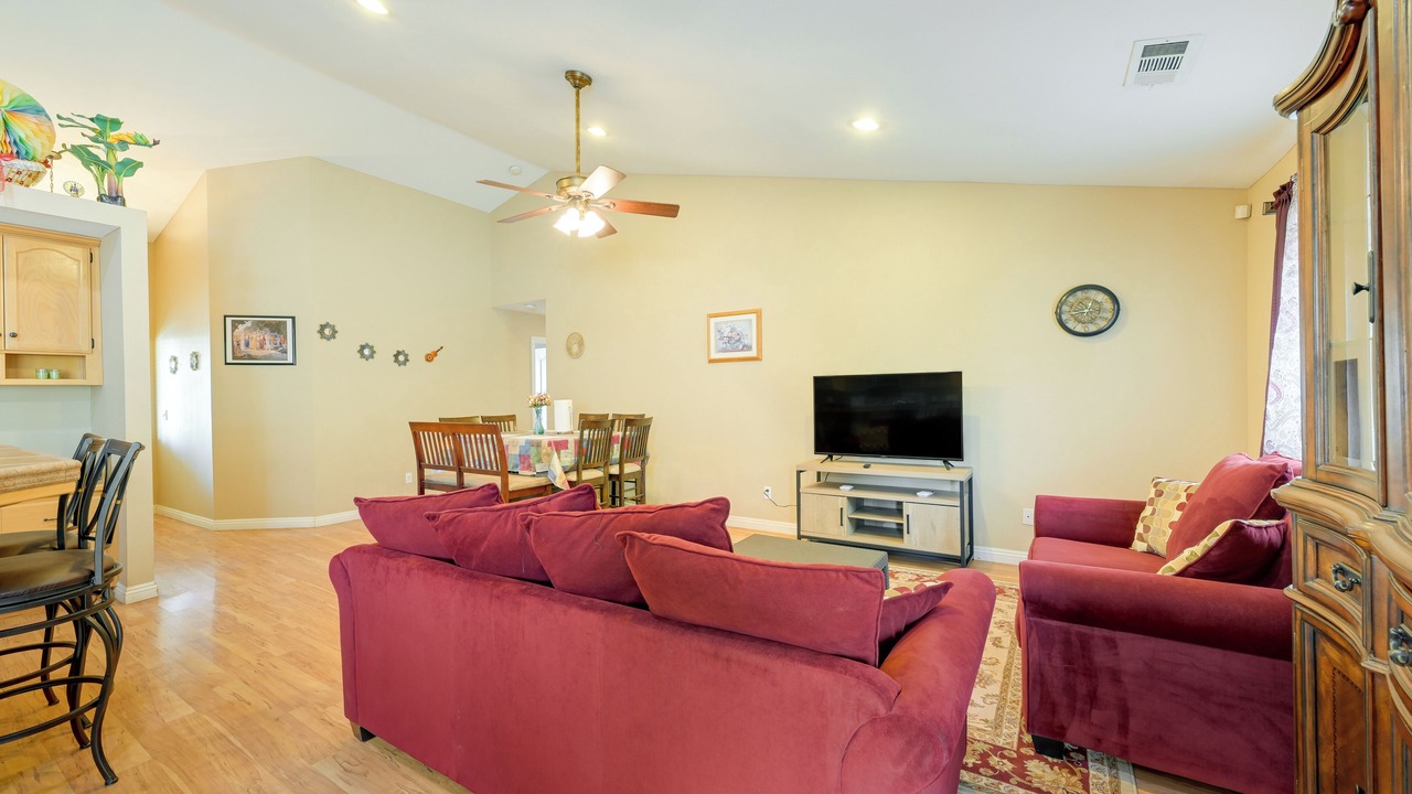 Photo of Bedroom in Porterville