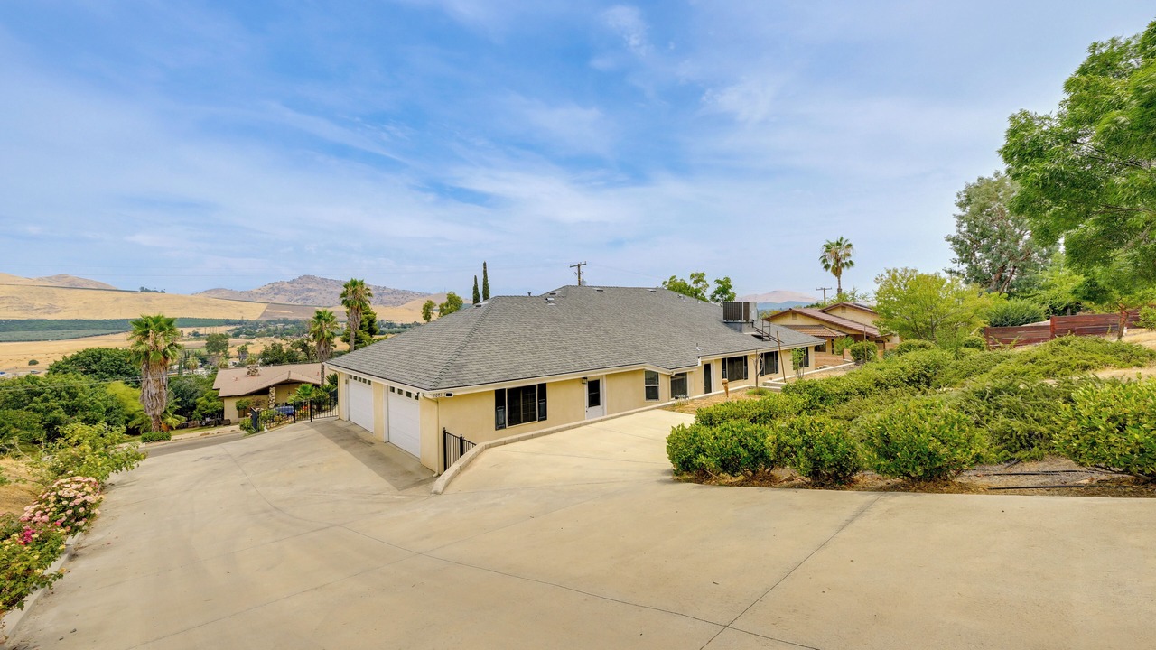 Photo of Outdoor in Porterville