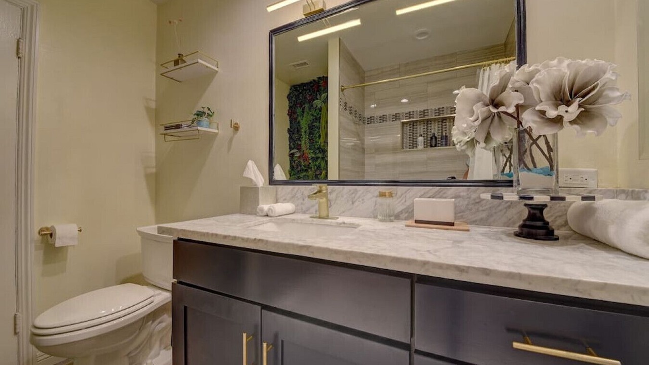 Photo of Bathroom in Anaheim Colony Historic District