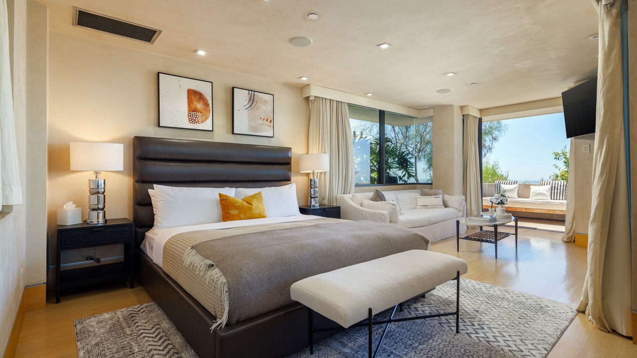 Photo of Bedroom in The Bird Streets