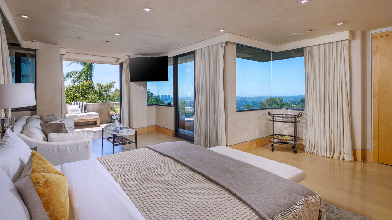 Photo of Bedroom in The Bird Streets