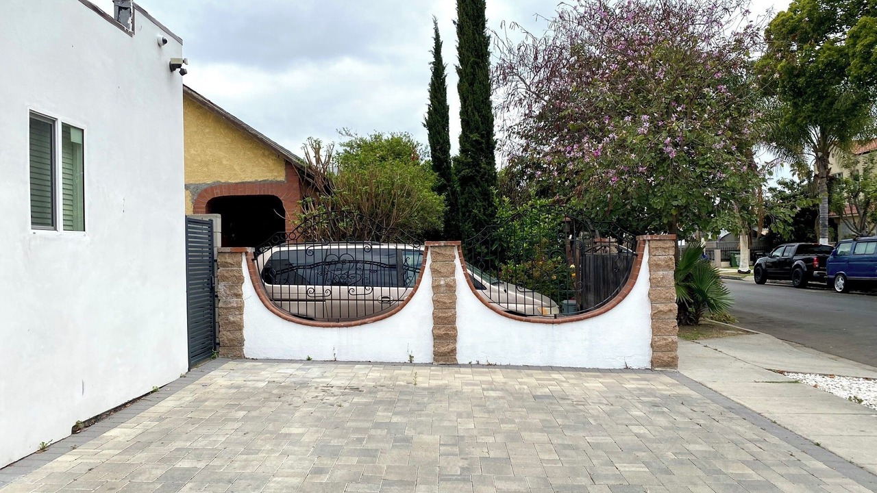 Photo of Outdoor in Windsor Square