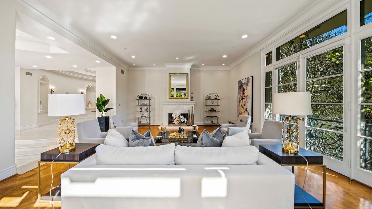 Photo of Others in Bel Air