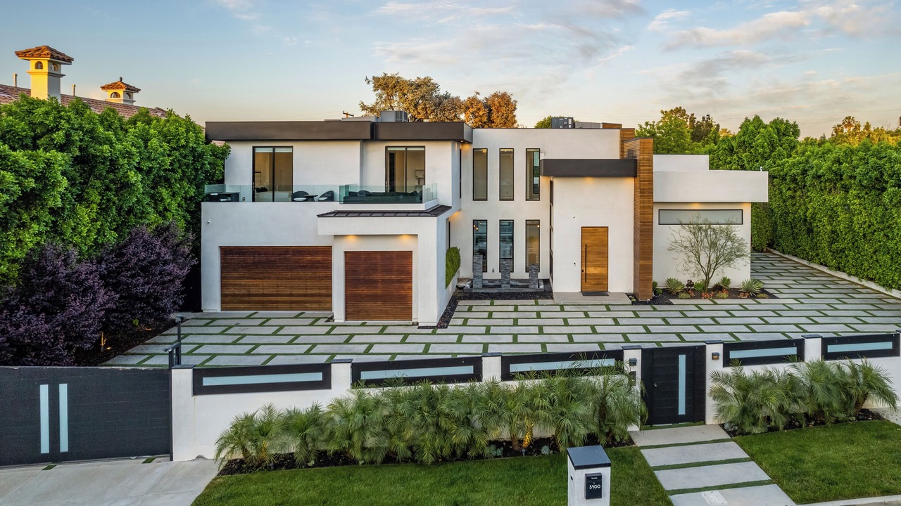 Photo of Outdoor in Encino