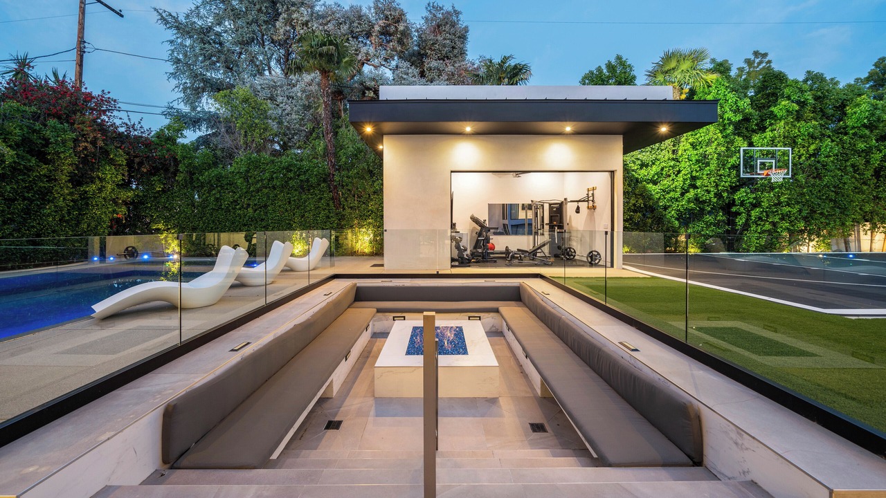 Photo of Patio Balcony in Encino