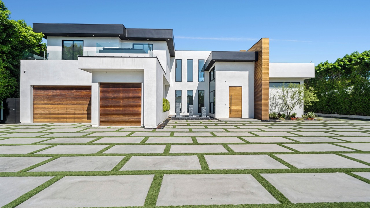 Photo of Outdoor in Encino