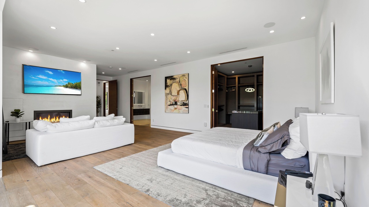 Photo of Bedroom in Encino