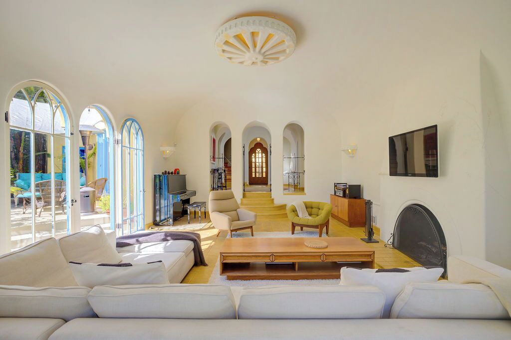 Photo of Livingroom in Los Feliz