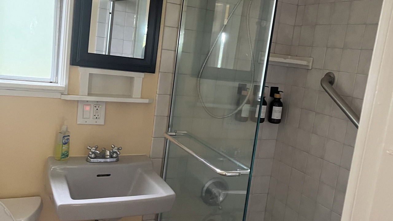 Photo of Bathroom in Lincoln Highlands