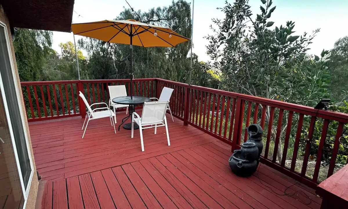 Photo of Outdoor in Canoga Park