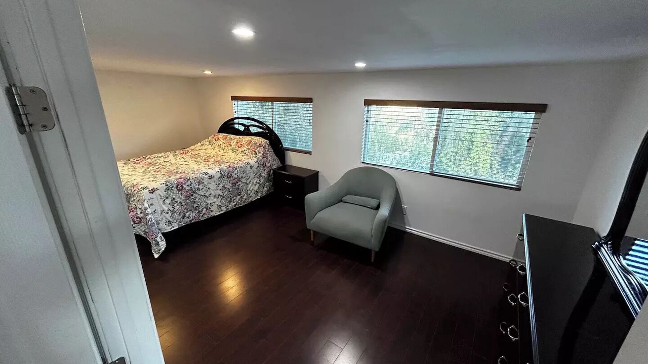 Photo of Bedroom in Canoga Park