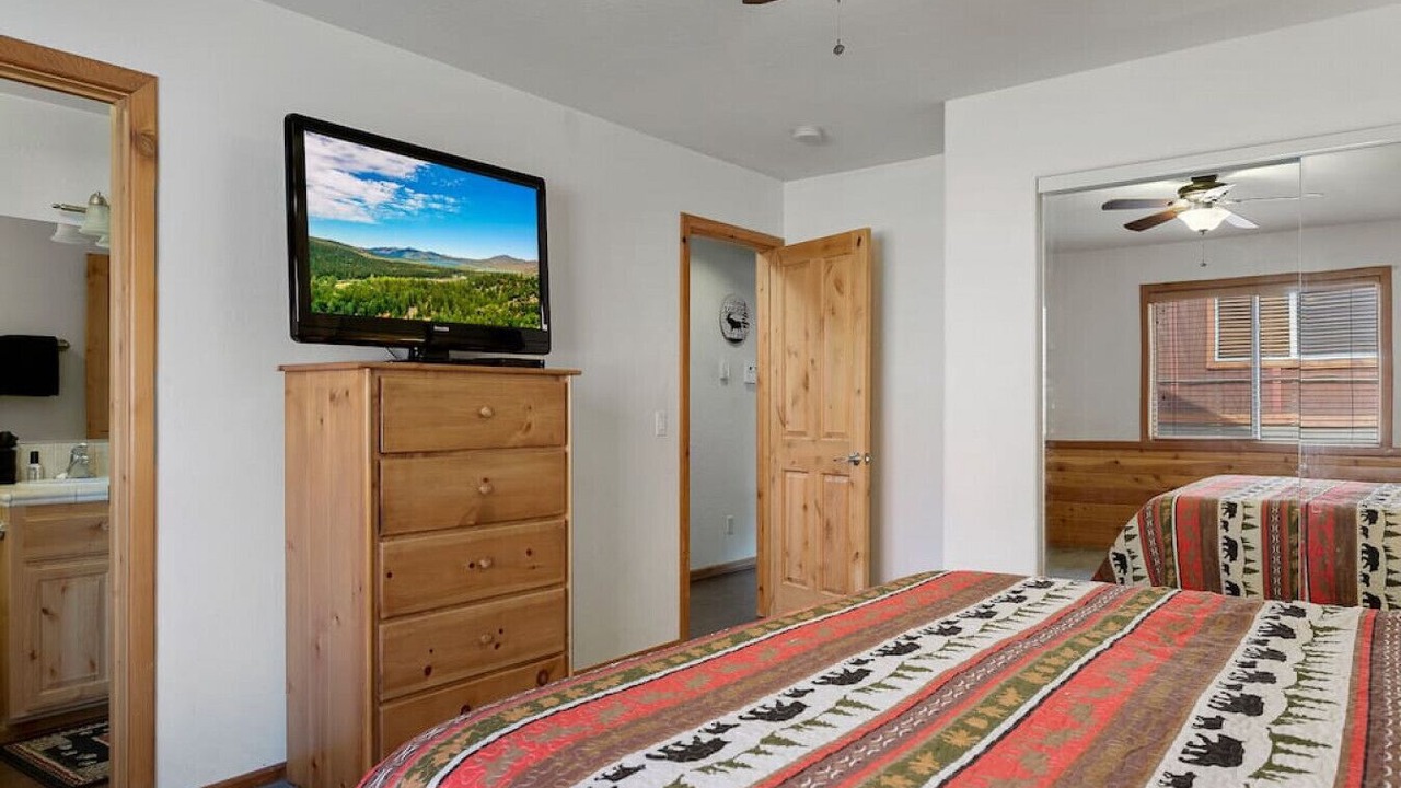 Photo of Bedroom in Castle Glen Estates
