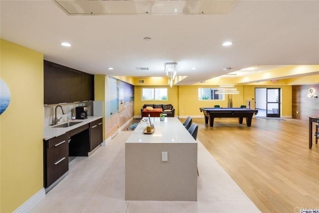 Photo of Bedroom in Wilshire Center